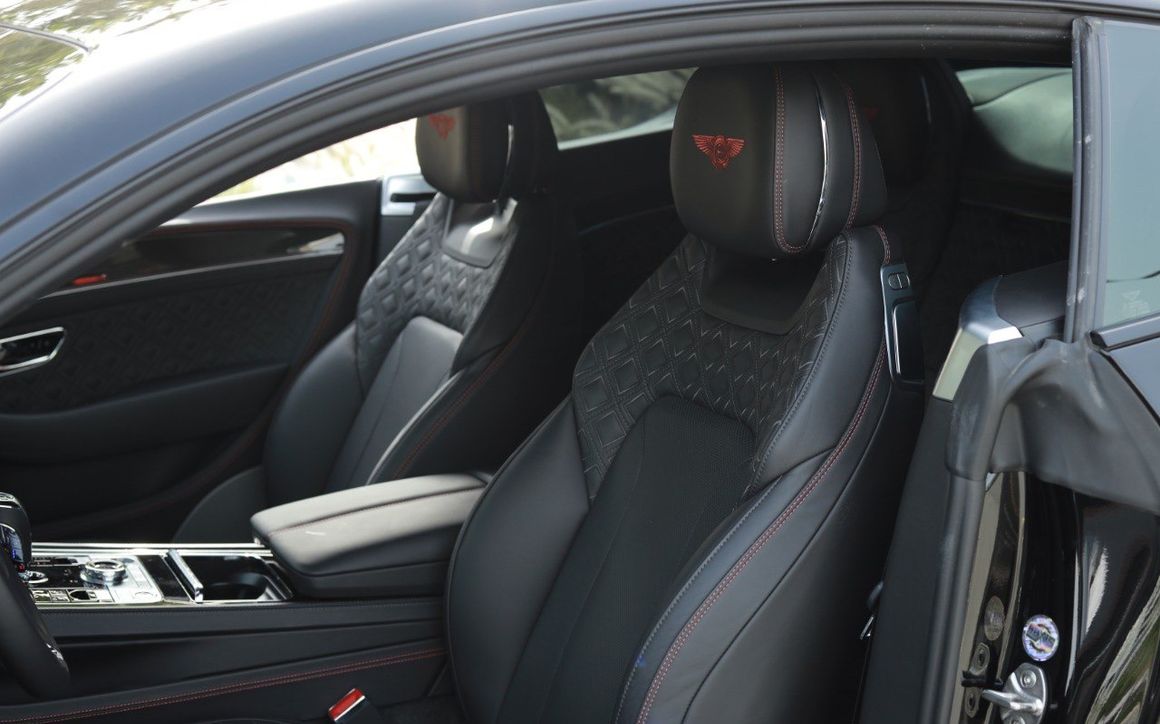 BENTLEY CONTINENTAL GT - image 6