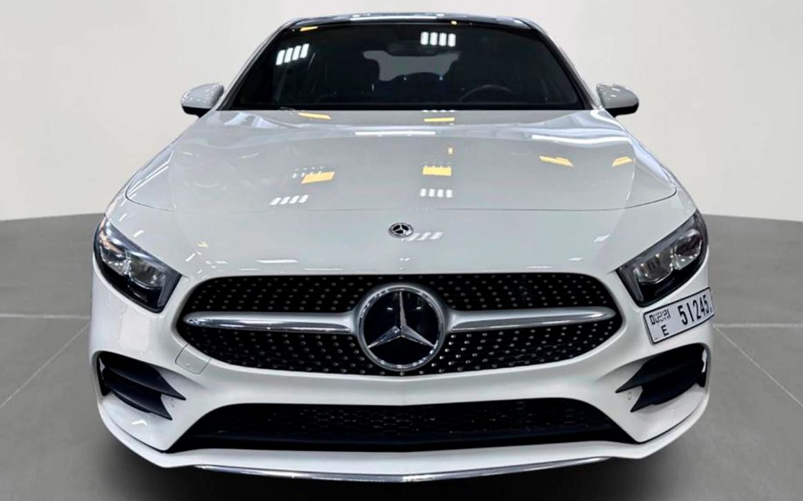 Mercedes A200 - image 2