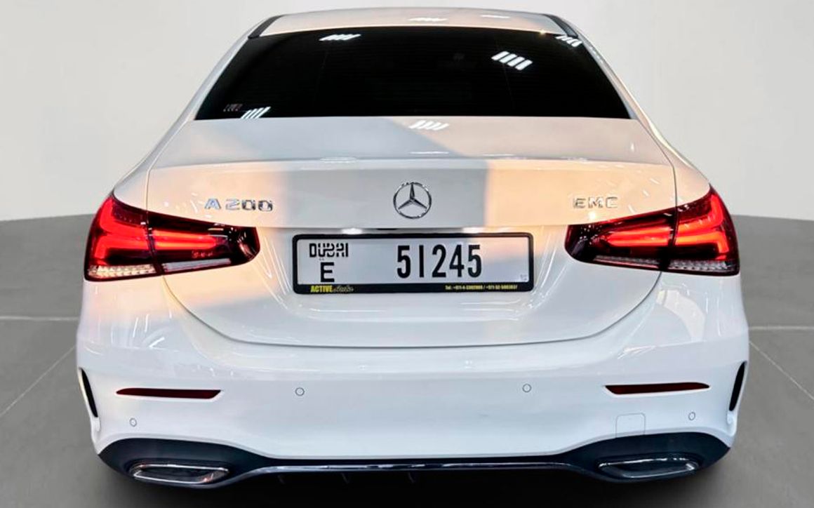 Mercedes A200 - image 3