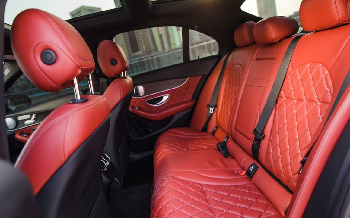 Mercedes C300 - image 11