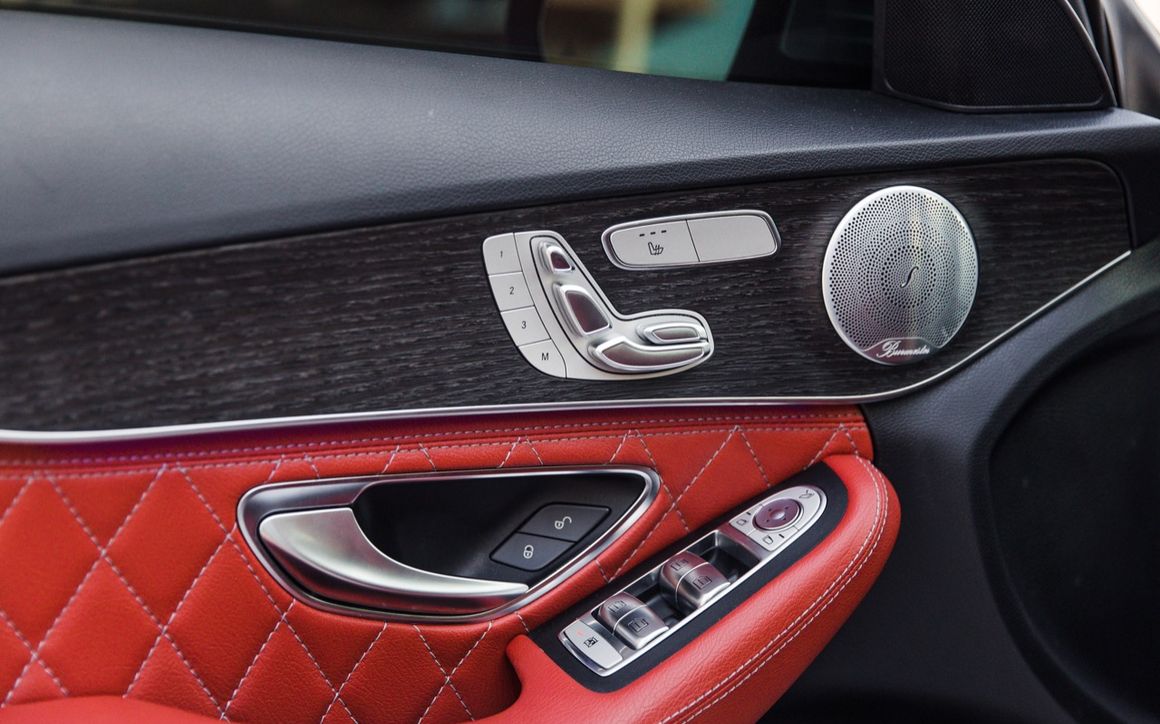 Mercedes C300 - image 12
