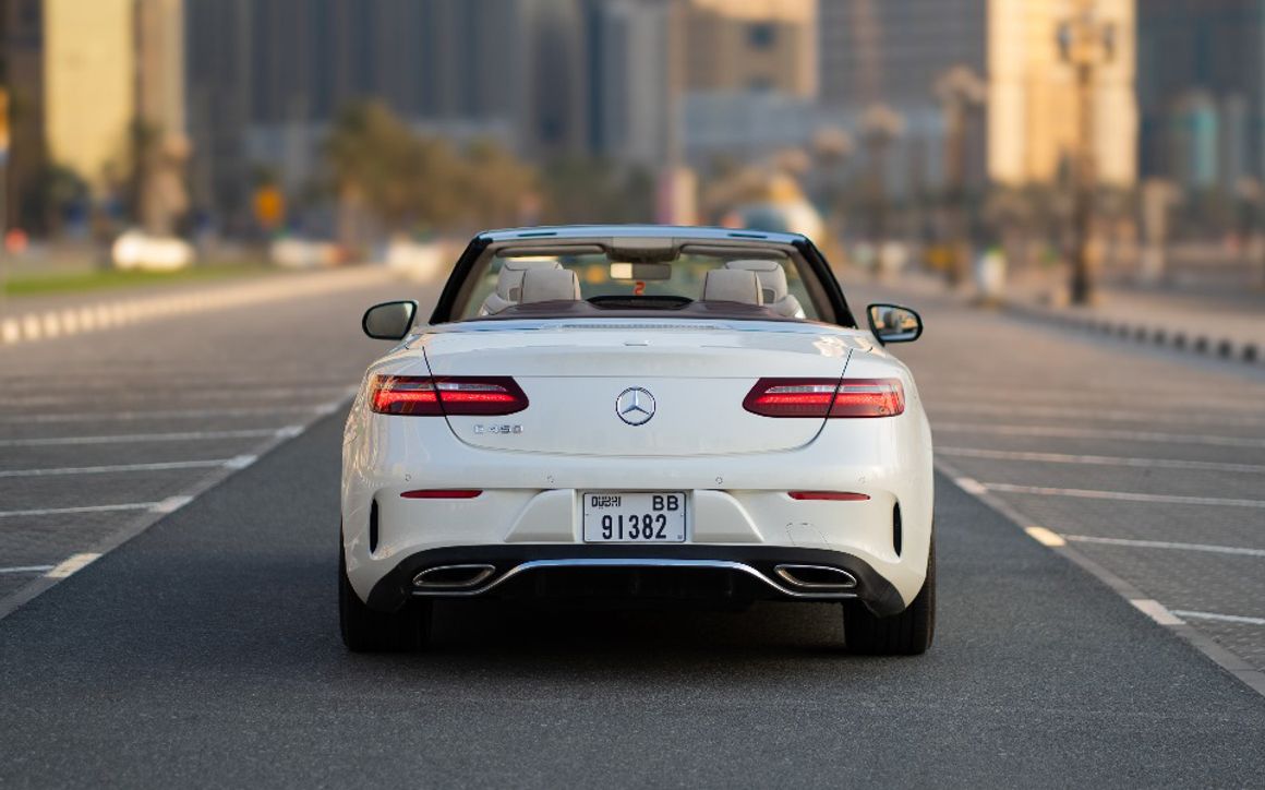 Mercedes E450 COUPE - image 6
