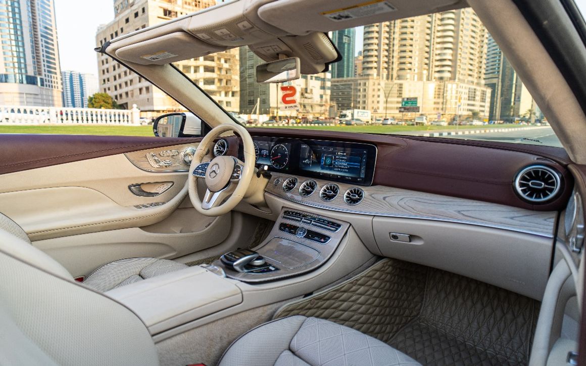 Mercedes E450 COUPE - image 10