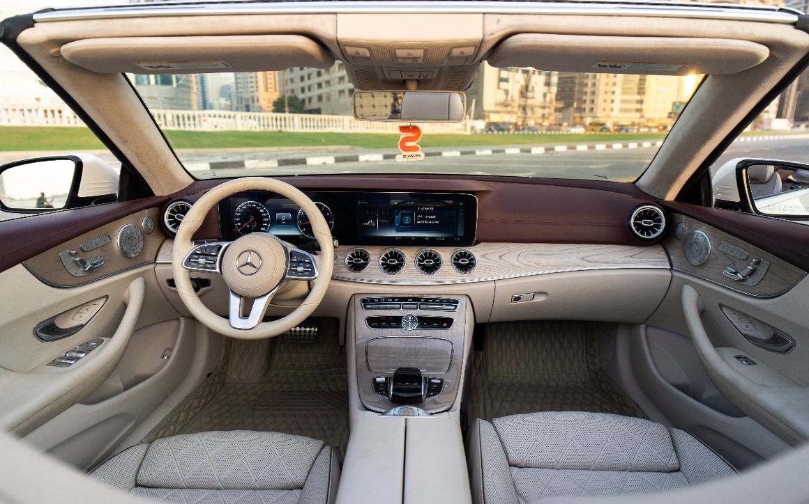 Mercedes E450 COUPE - image 11