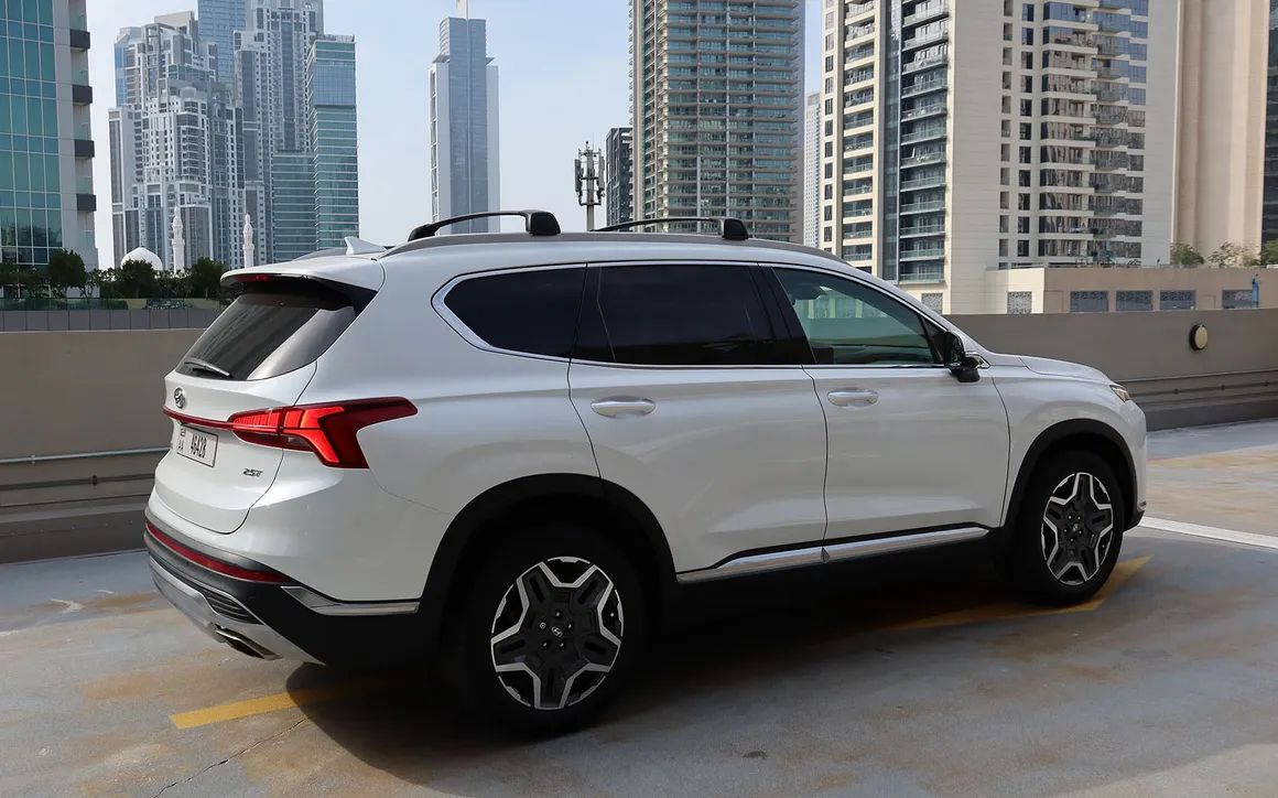 Hyundai Santa Fe - image 5