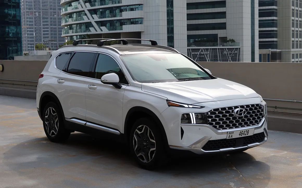 Hyundai Santa Fe - image 3