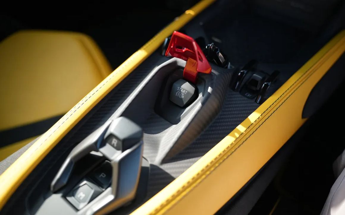 LAMBORGHINI REVUELTO - image 11