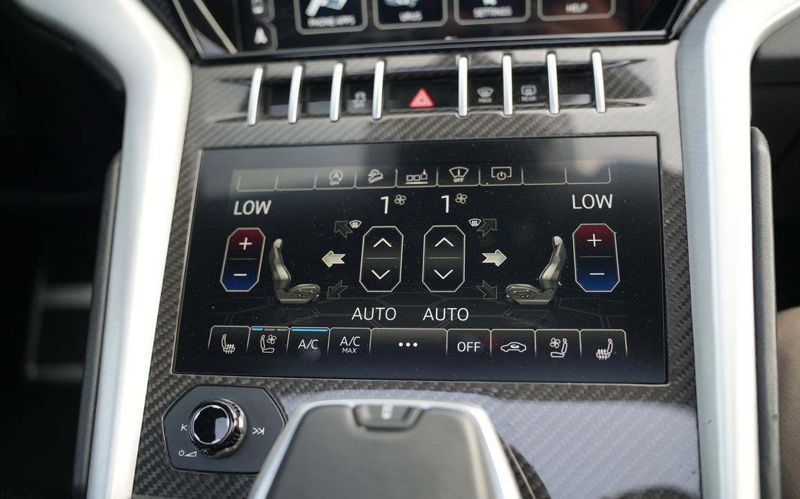 LAMBORGHINI URUS - image 16
