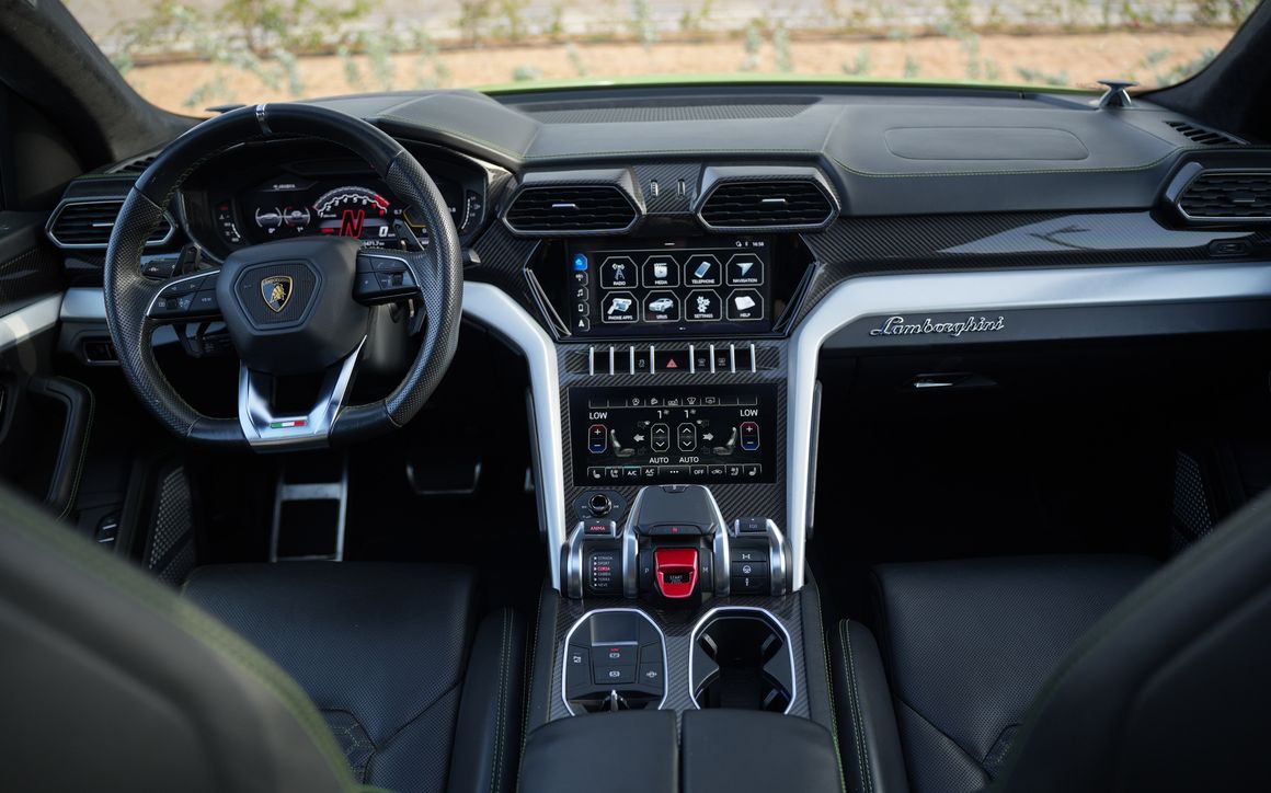 LAMBORGHINI URUS - image 9