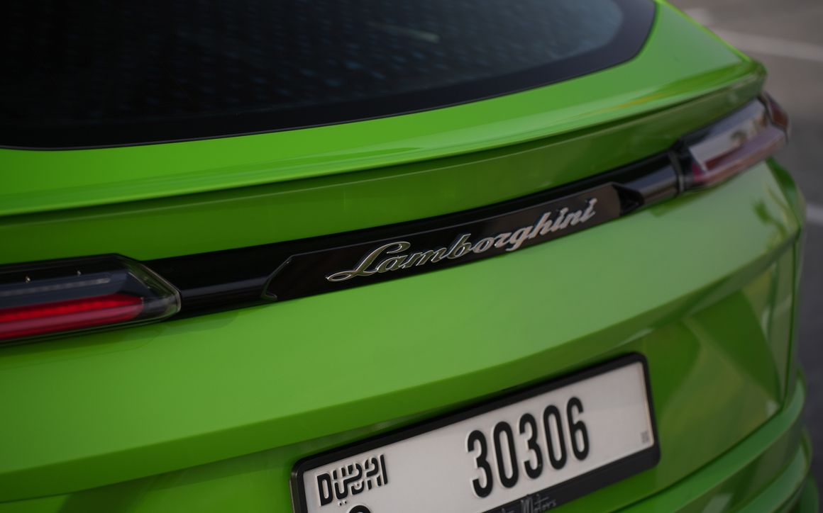 LAMBORGHINI URUS - image 6