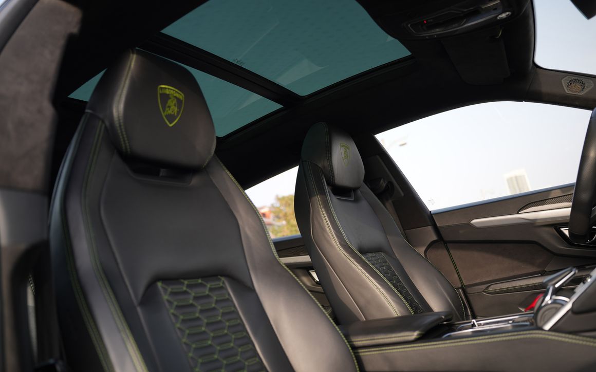 LAMBORGHINI URUS - image 11