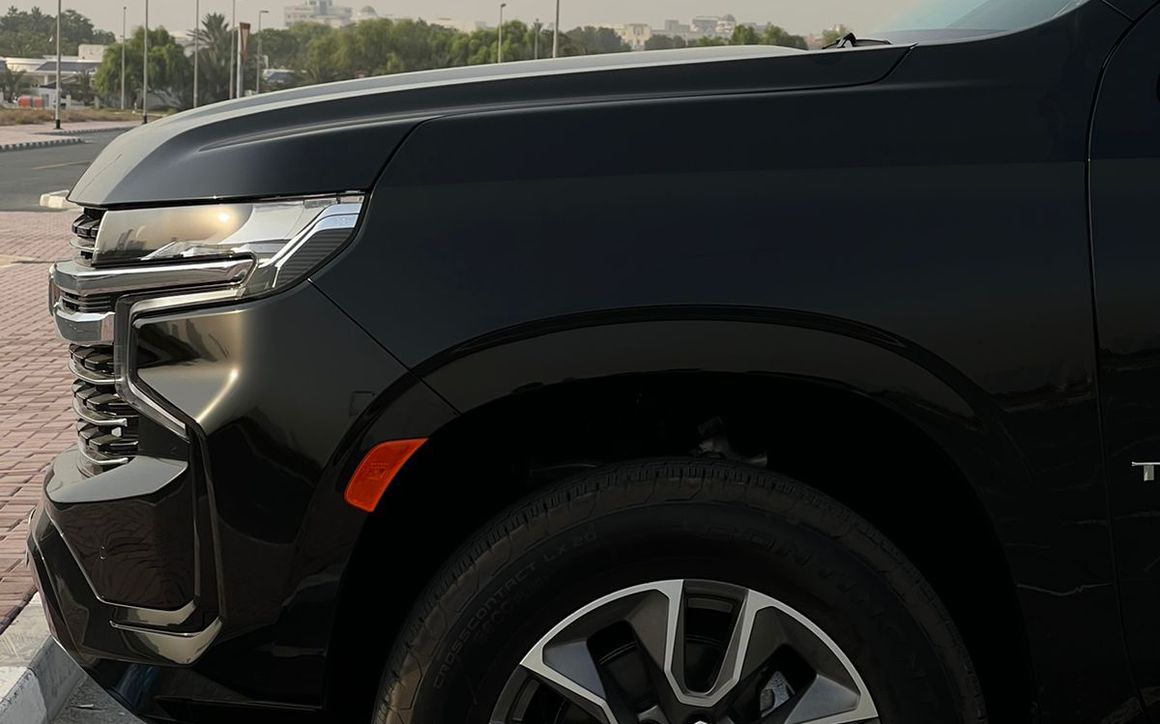 CHEVROLET TAHOE - image 4