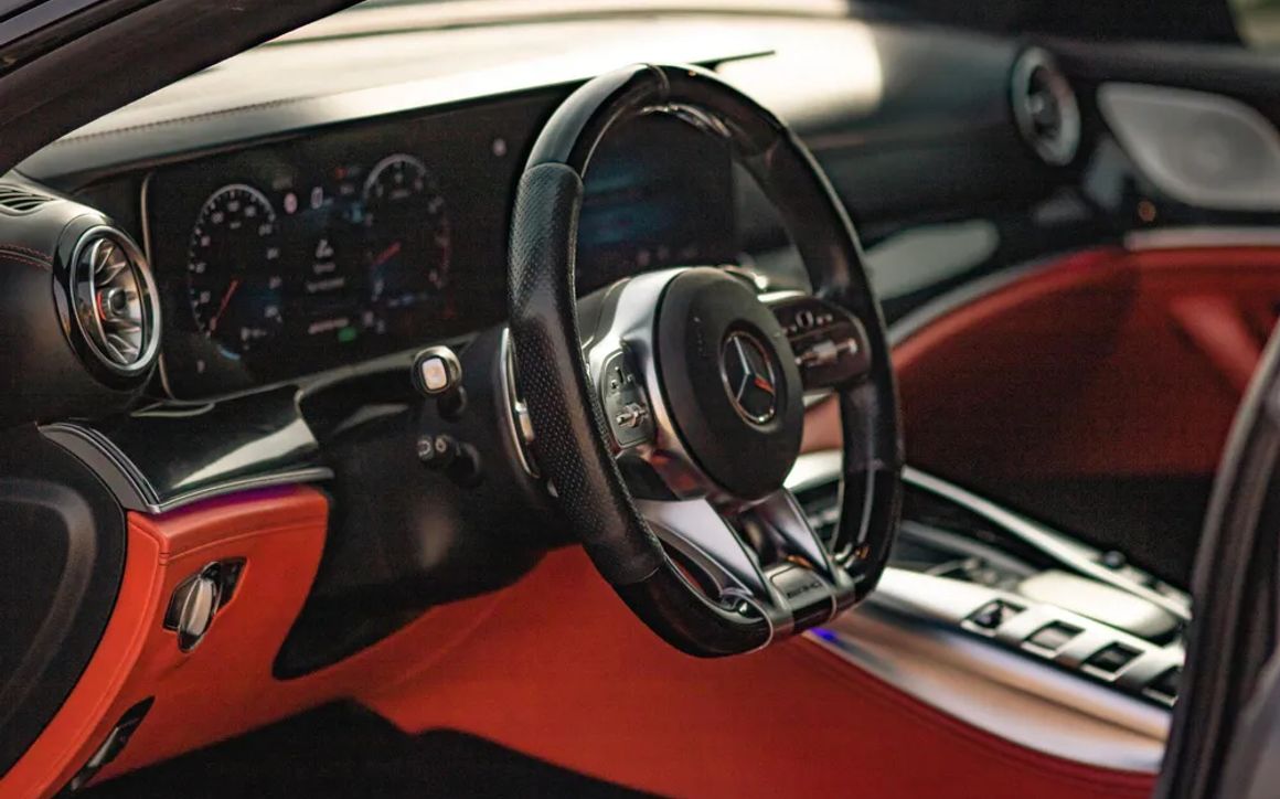 MERCEDES AMG GT - image 12