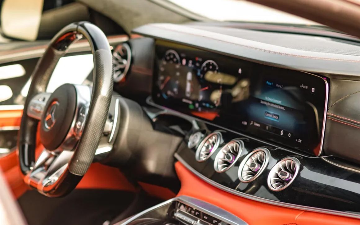 MERCEDES AMG GT - image 13