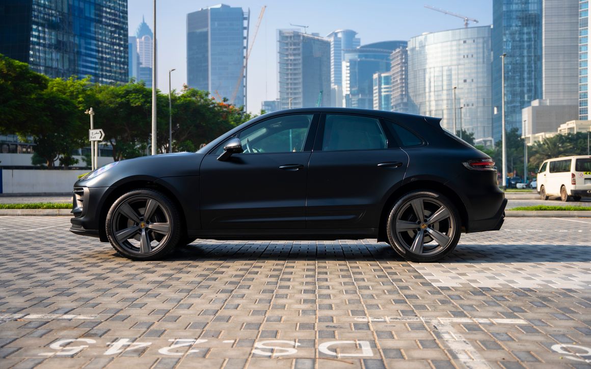 Porsche Macan T - image 2