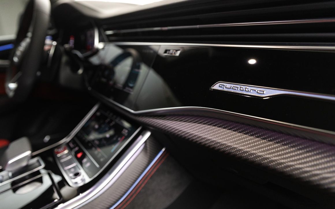 Audi RSQ8 - image 12