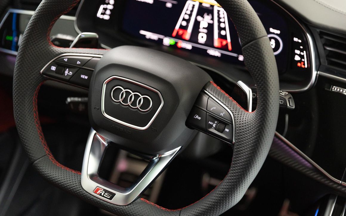 Audi RSQ8 - image 11