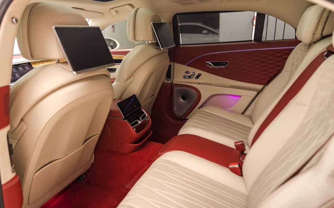 Bentley Flying Spur - image 9
