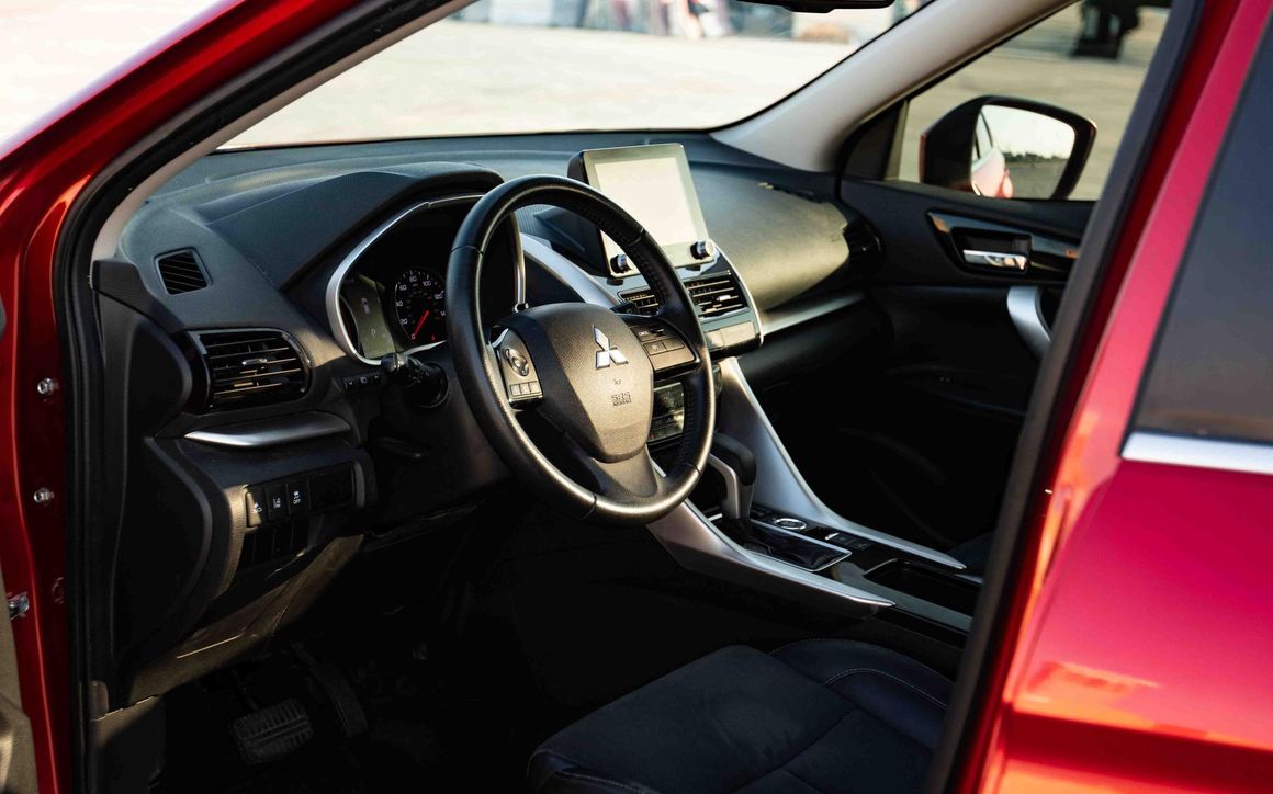 MITSUBISHI ECLIPSE - image 10