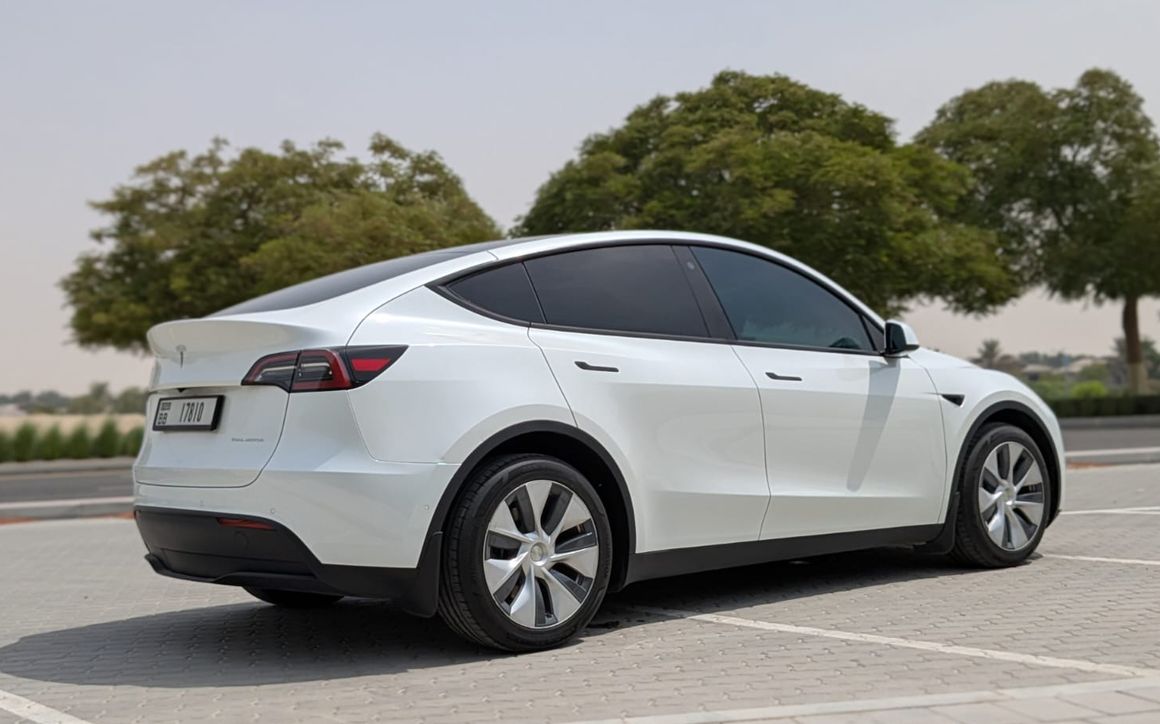 TESLA MODEL Y LONG RANGE - image 5