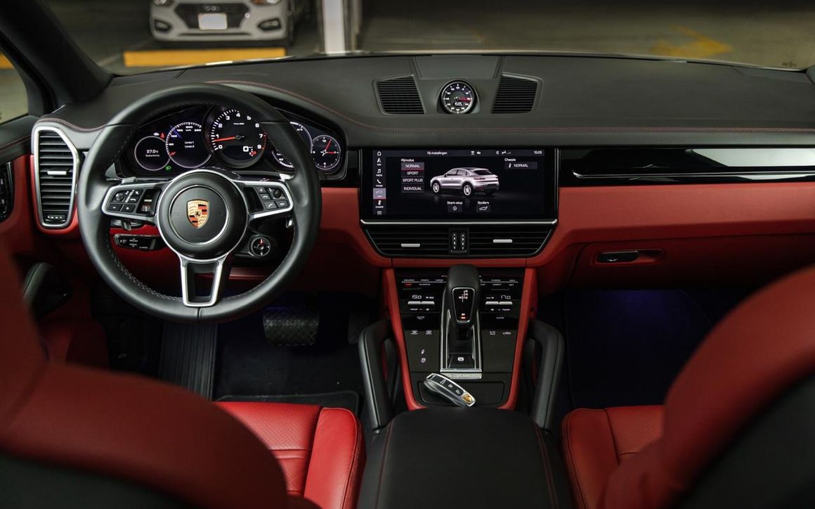 Porsche Cayenne - image 10