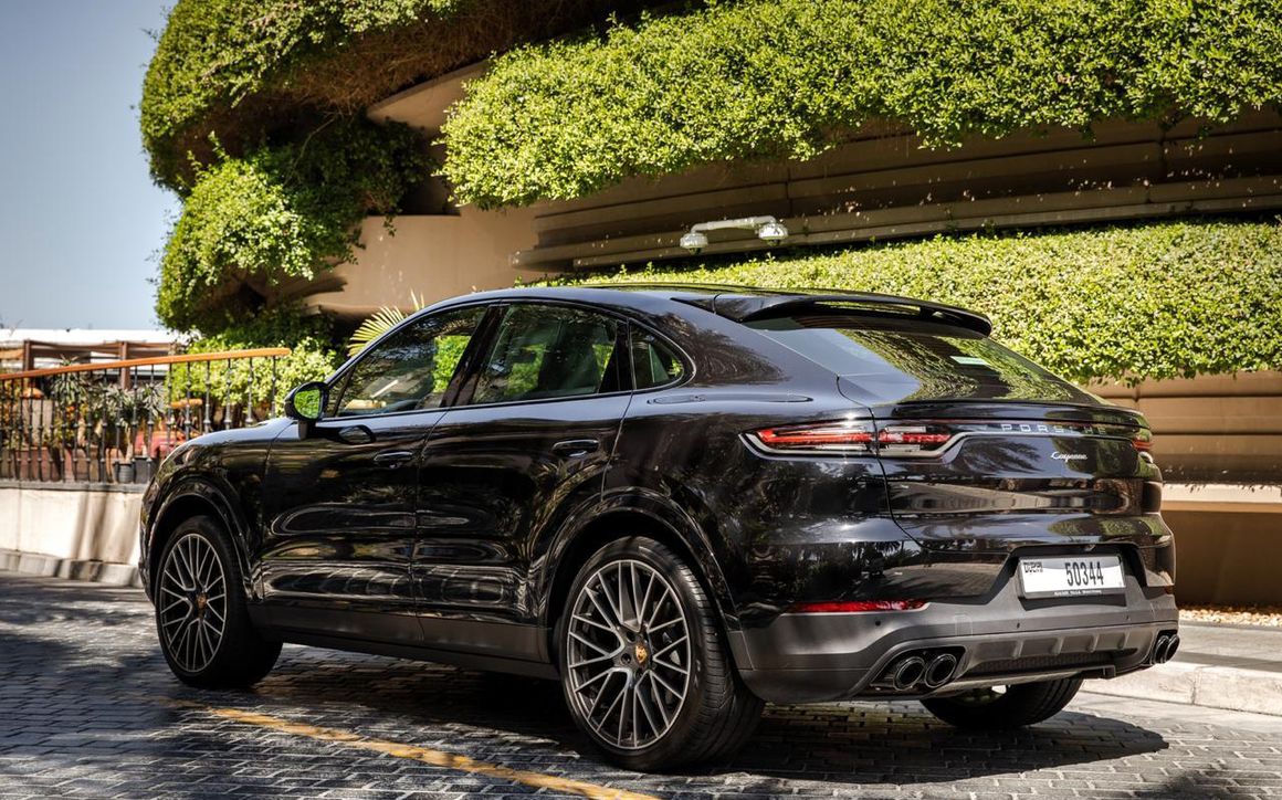 Porsche Cayenne - image 8