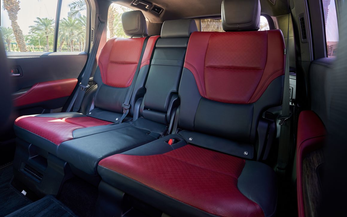 Toyota Land Cruiser - image 6