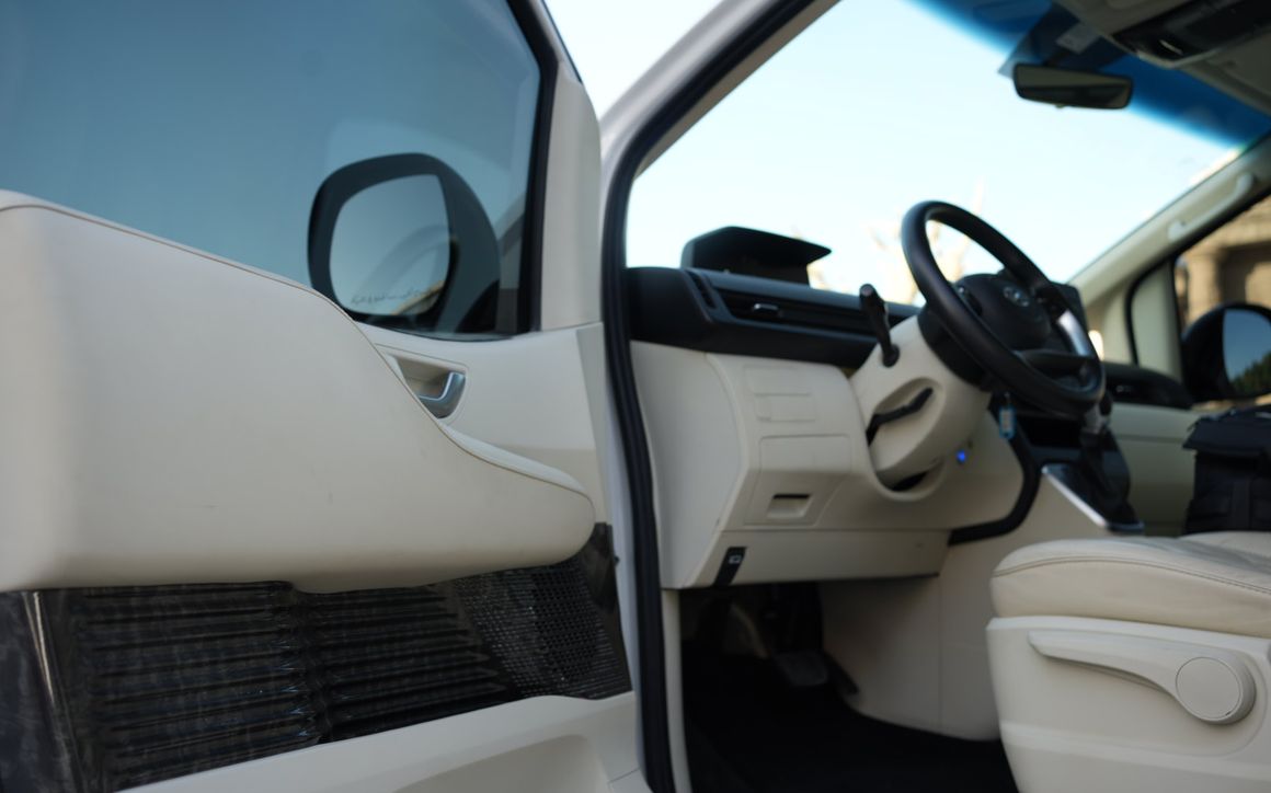 Hyundai Staria VIP - image 8