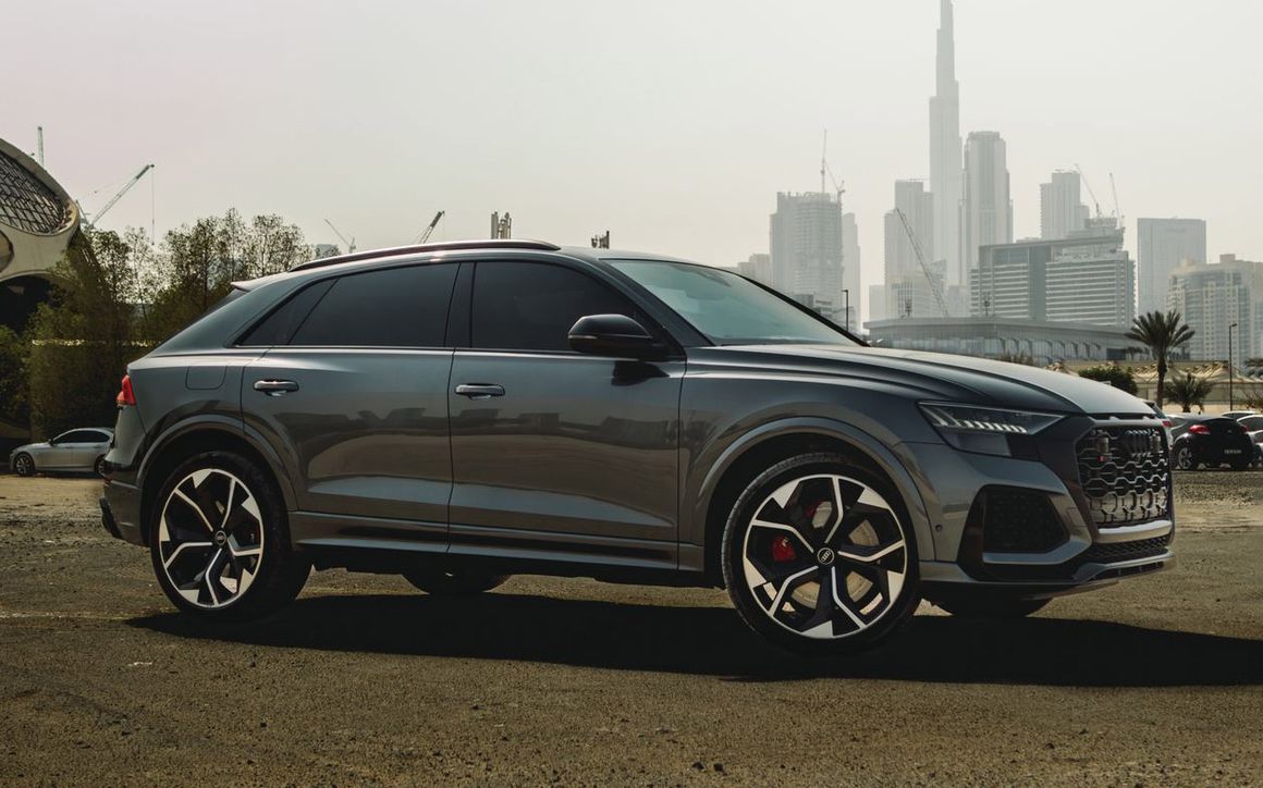 AUDI RS Q8 - image 4
