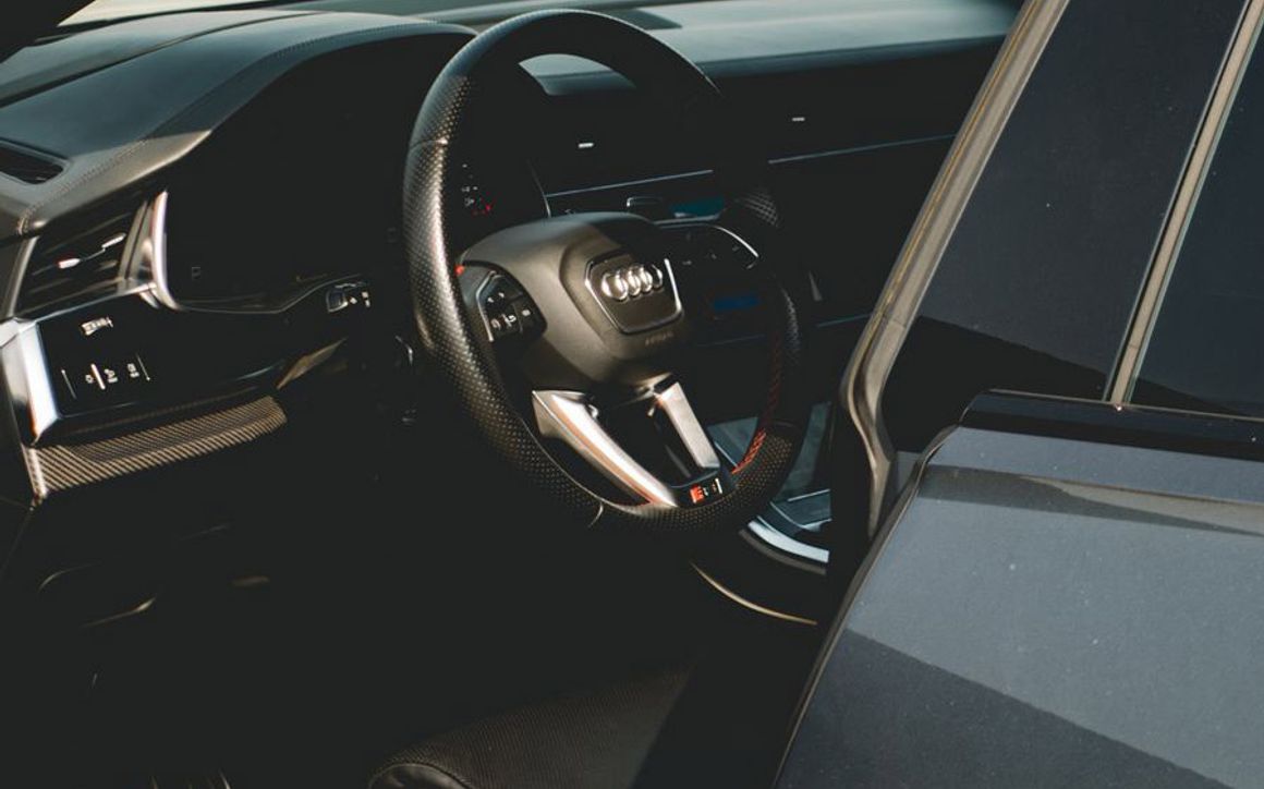 AUDI RS Q8 - image 5