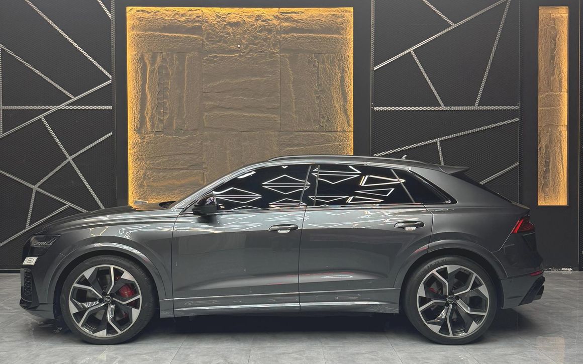 AUDI RS Q8 - image 2