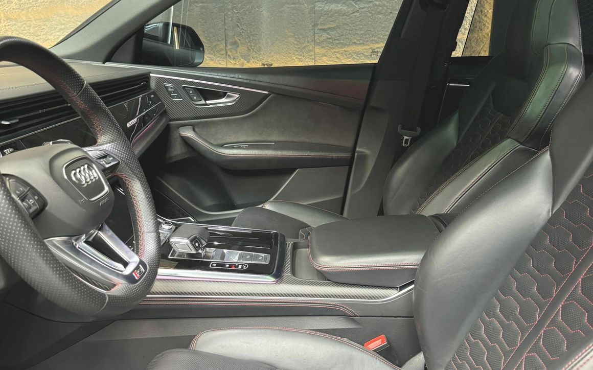 AUDI RS Q8 - image 9