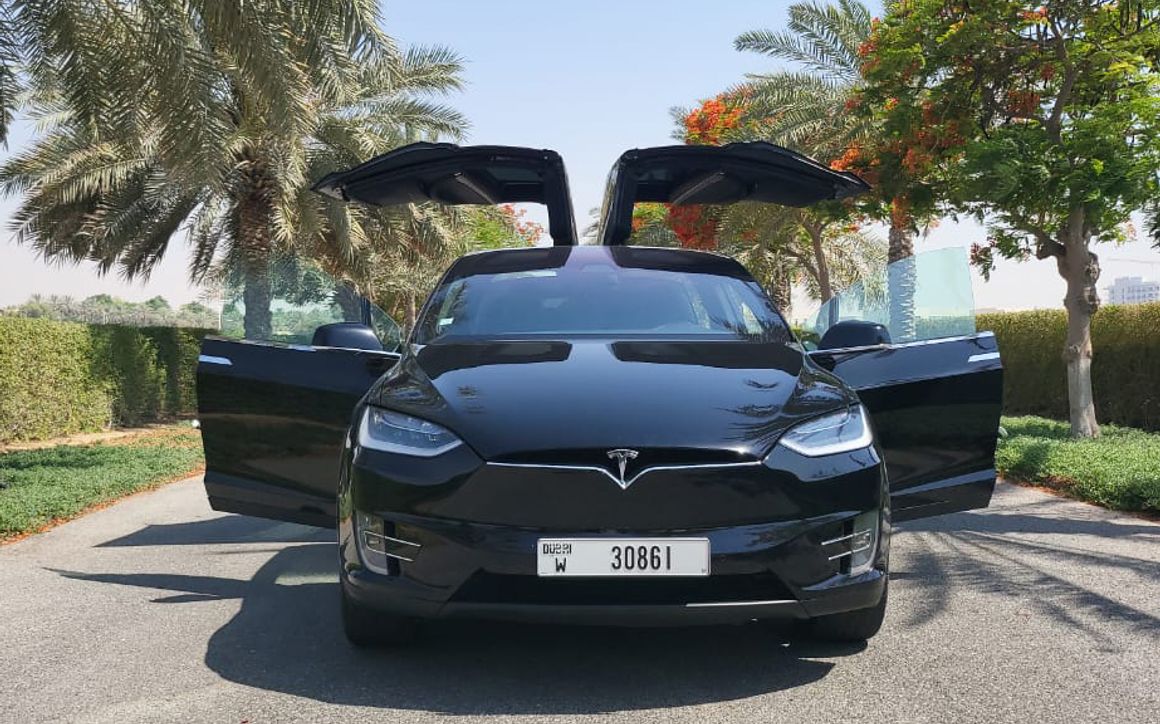 TESLA MODEL X - image 7