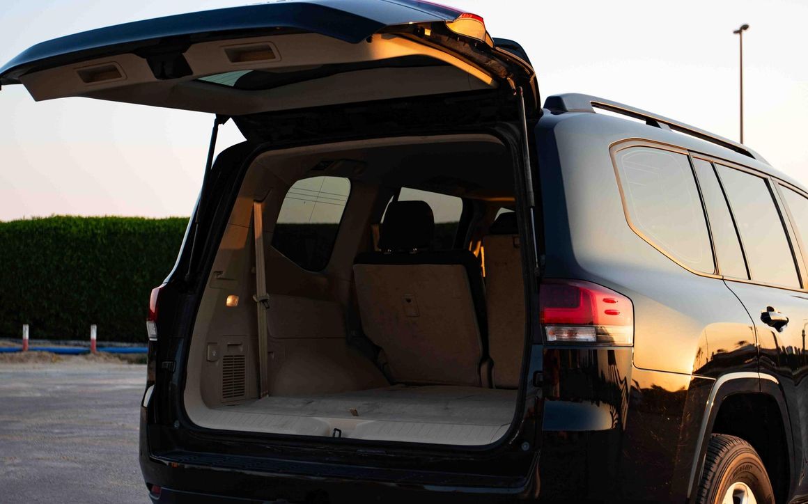 TOYOTA LAND CRUISER - image 7