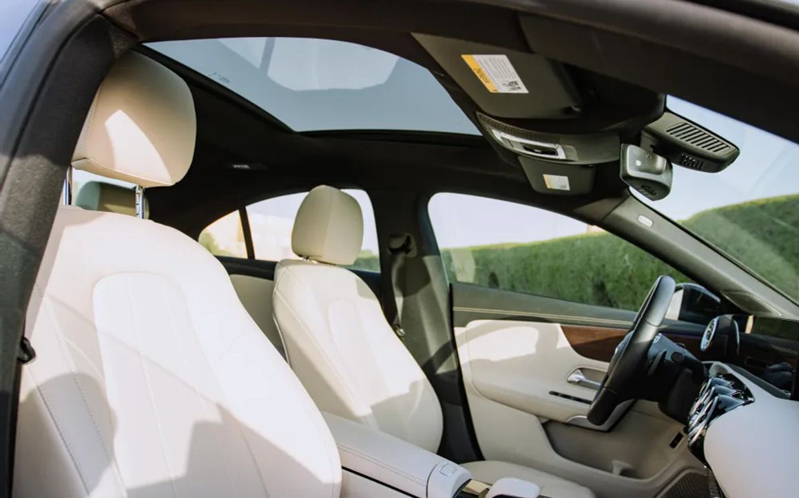 MERCEDES CLA250 - image 9