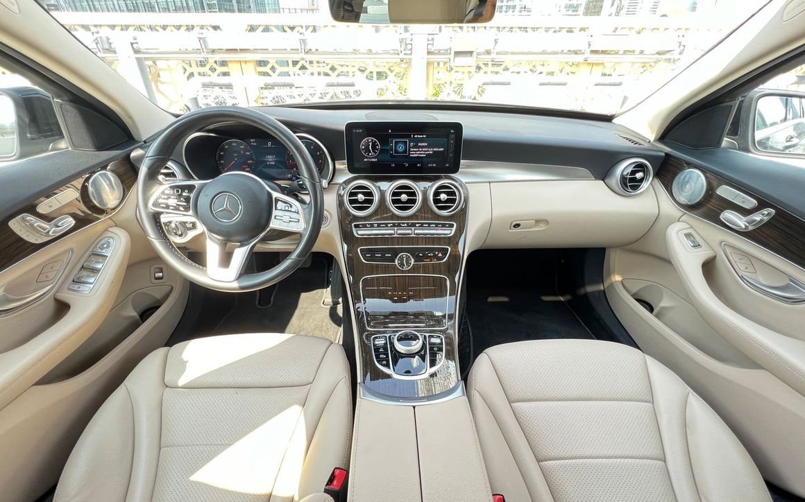 Mercedes C300 - image 4