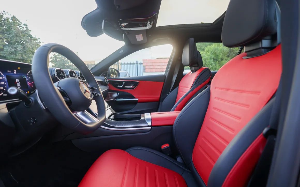 Mercedes Benz C200 White - image 11