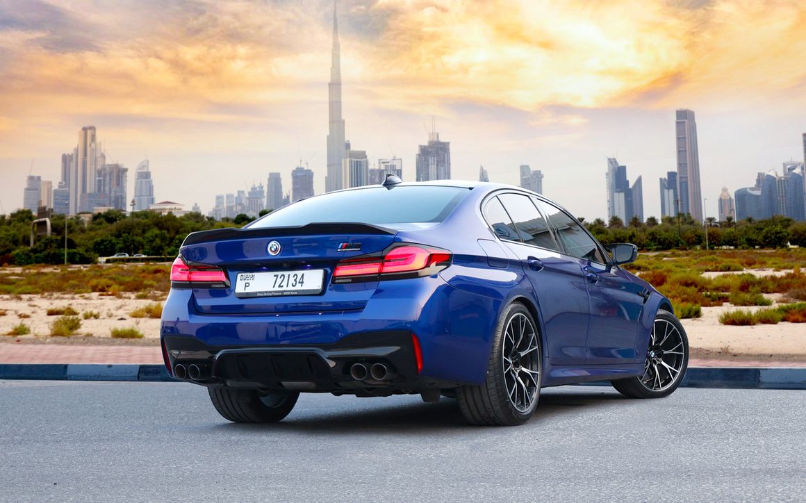 BMW M5 Competition Blue - image 8