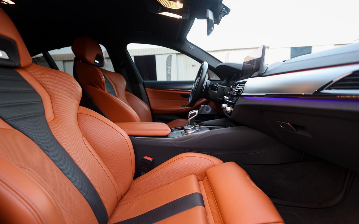 BMW M5 Competition Blue - image 14