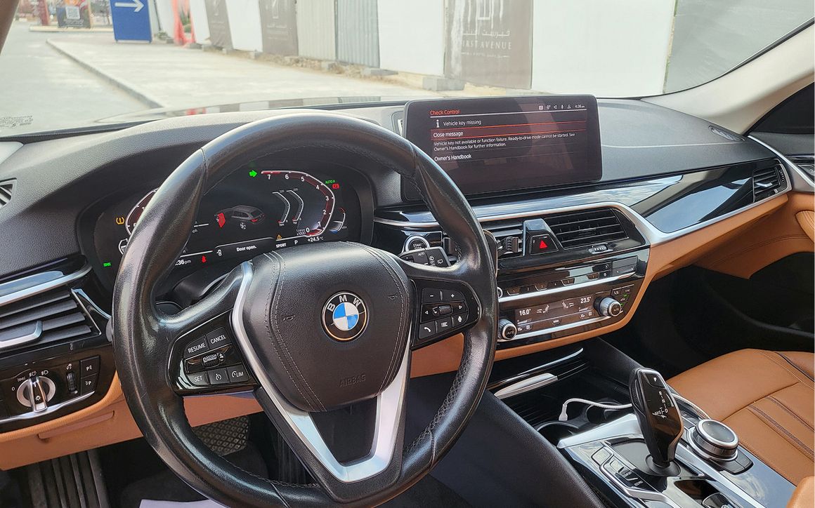 BMW 520 - image 3