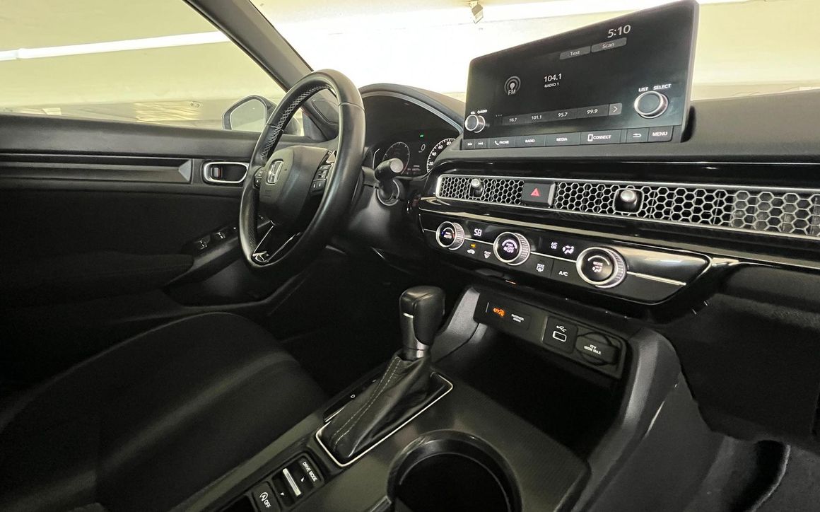 Honda Civic - image 10