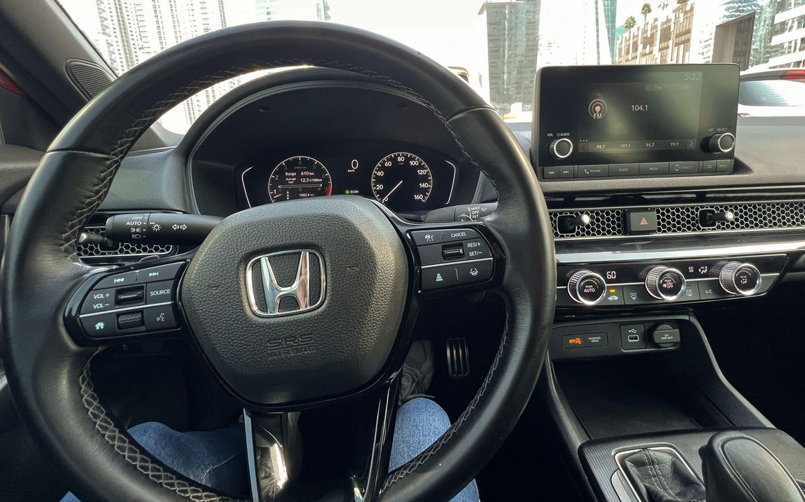 Honda Civic - image 11