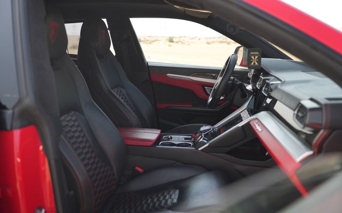 LAMBORGHINI URUS - image 6