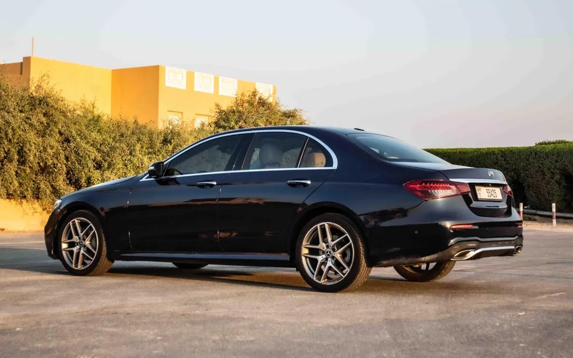 MERCEDES E350 - image 6