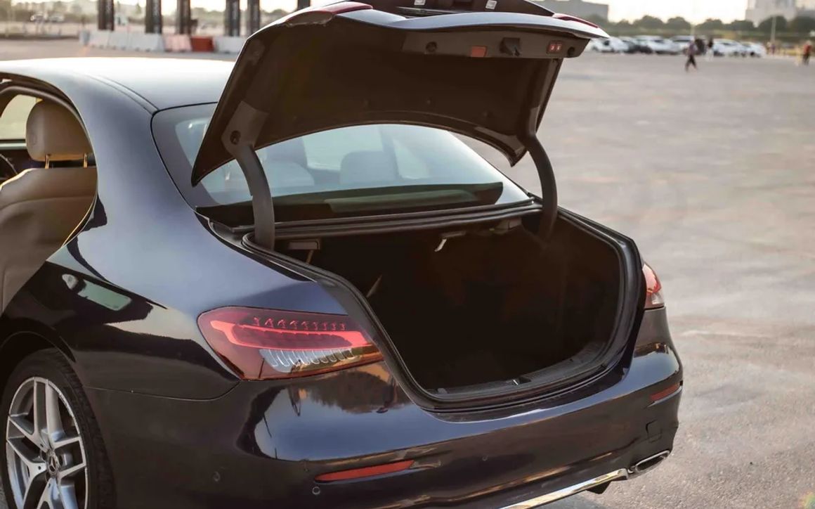 MERCEDES E350 - image 9