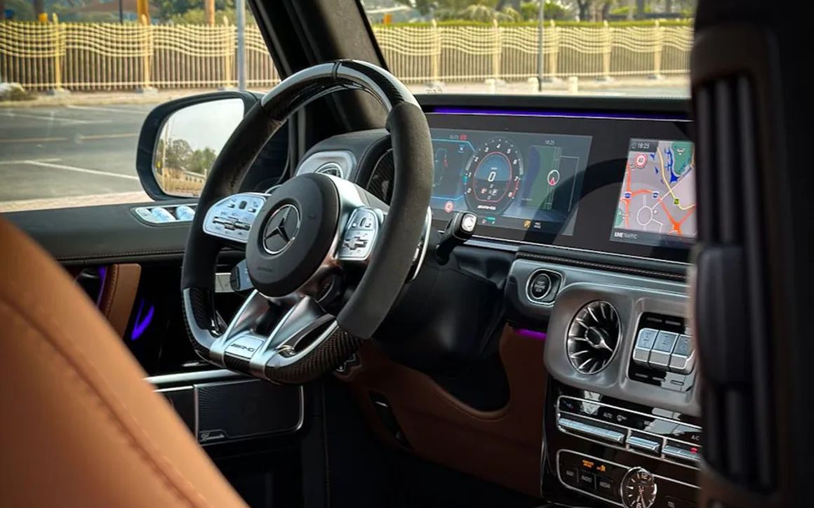 MERCEDES G63 - image 9