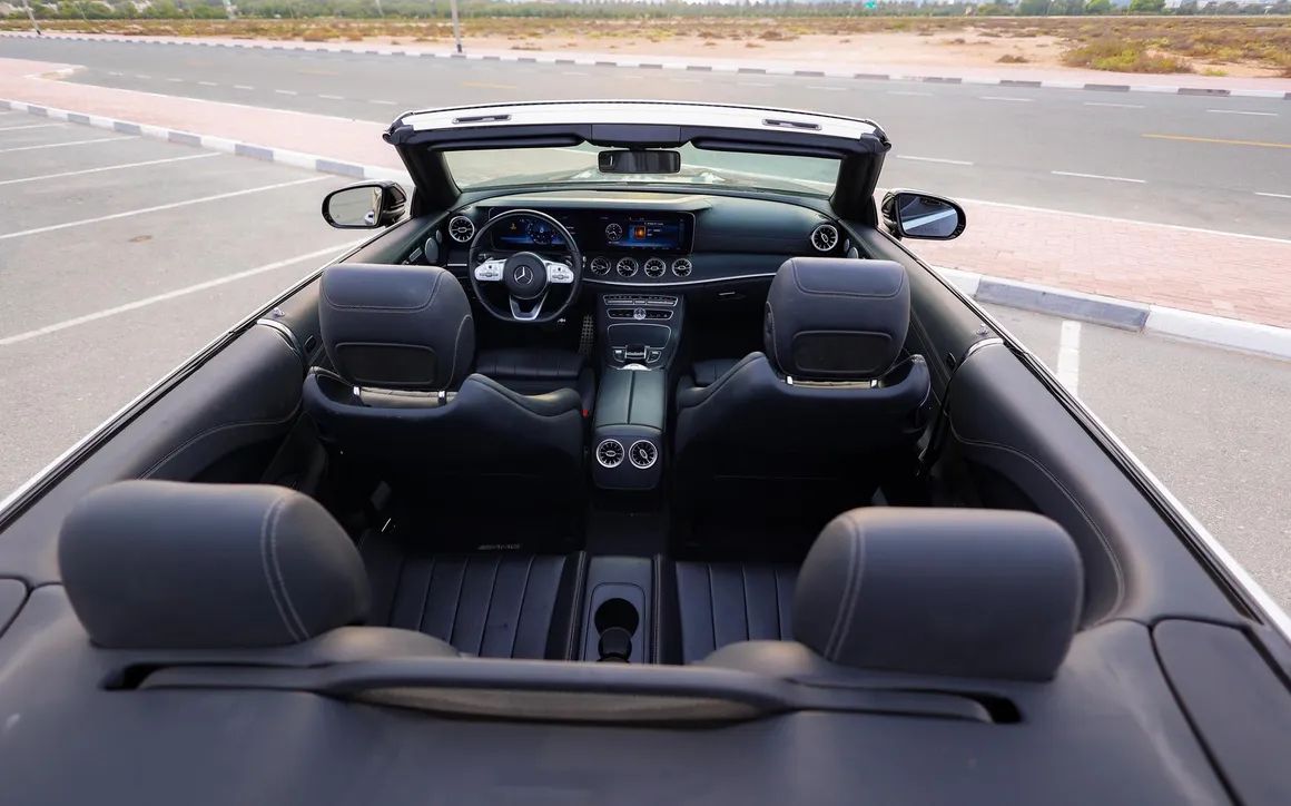 Mercedes Benz E450 Convertible Maroon - image 12