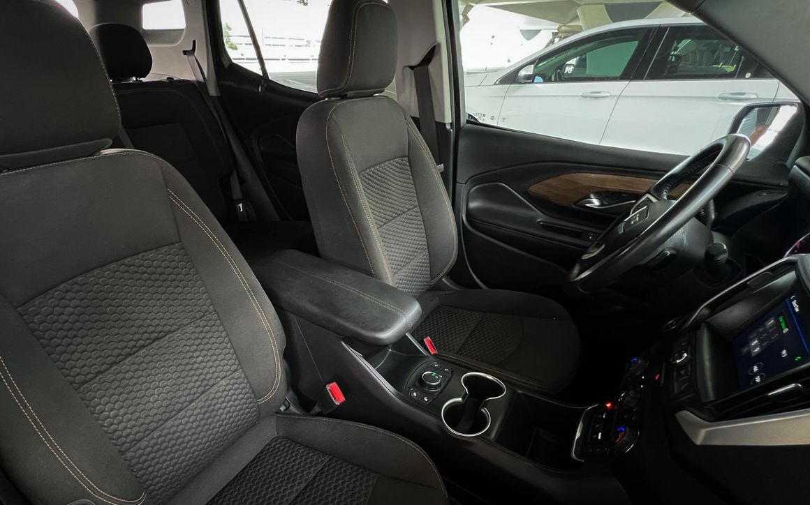 GMC Terrain - image 12