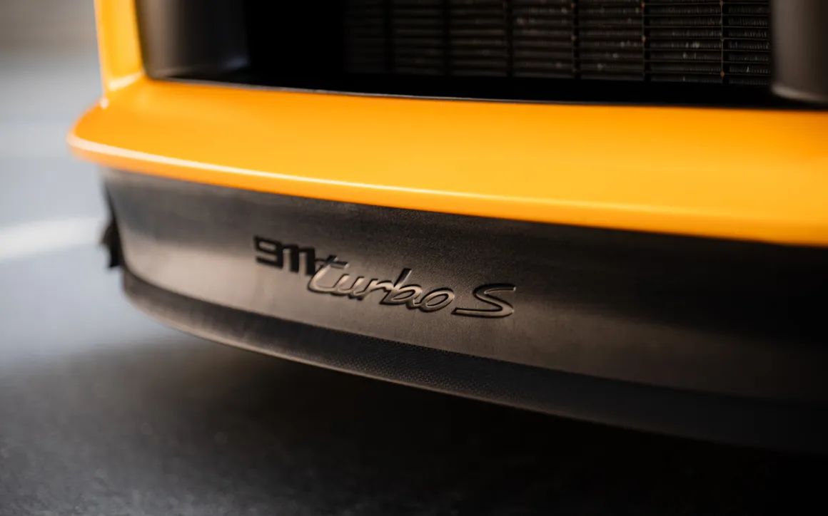Porsche 911 Turbo S - image 12