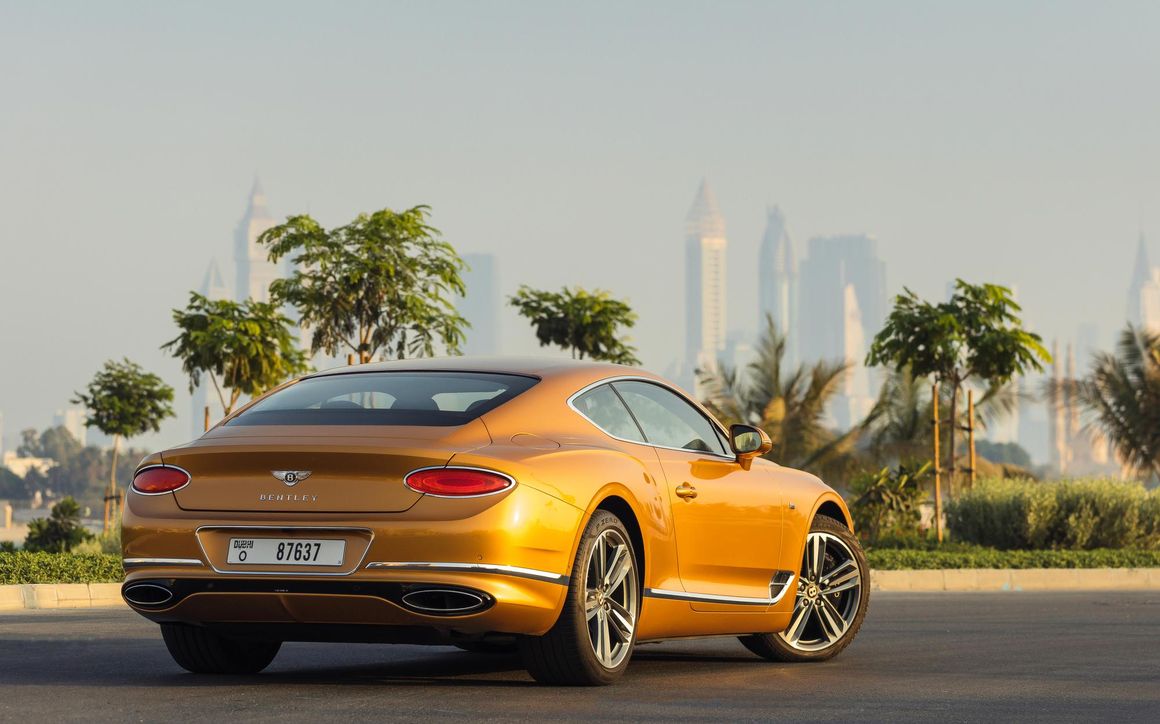 Bentley GT Gold - image 7